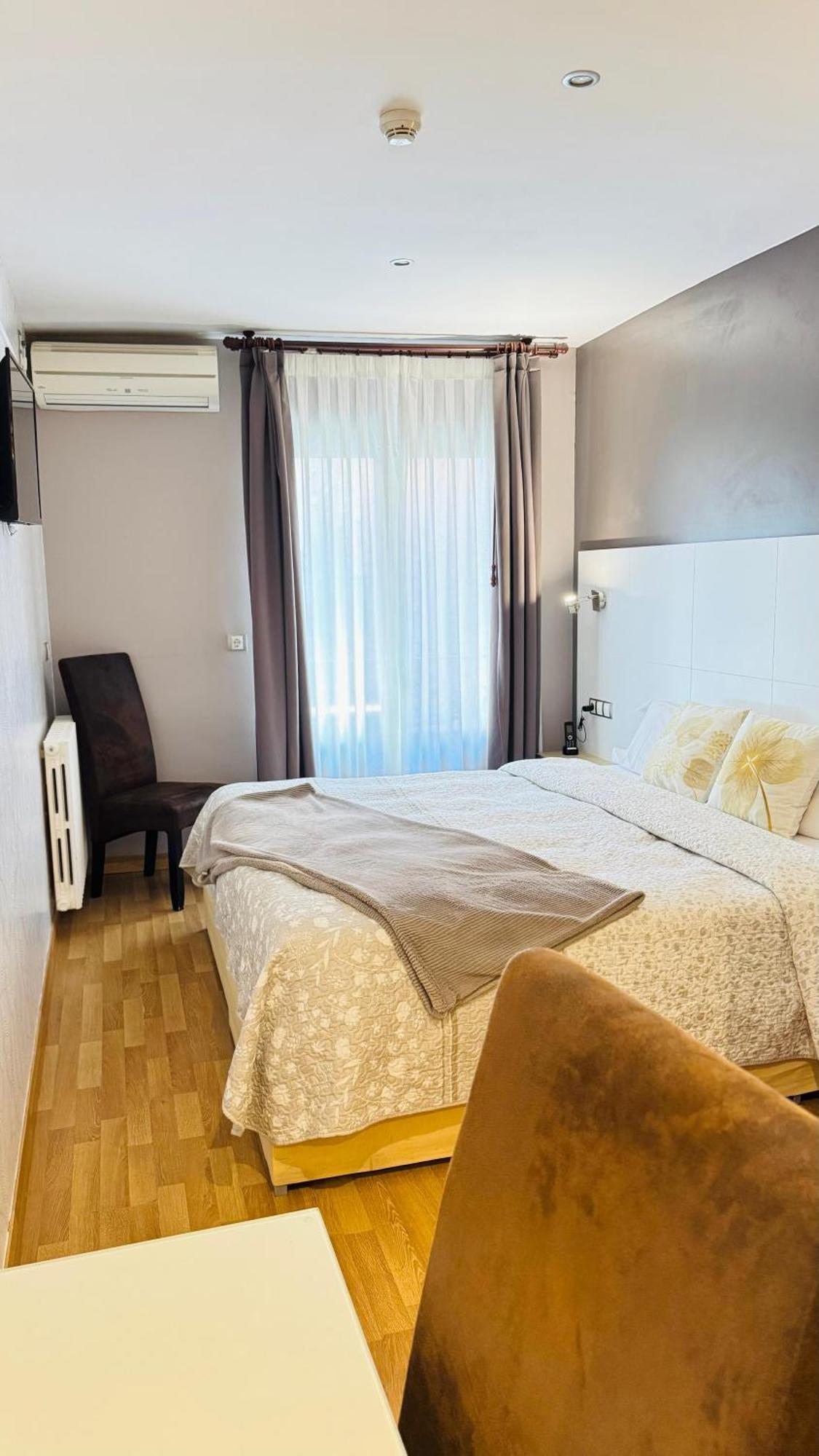 Hotel El Acebo Jaca Eksteriør bilde