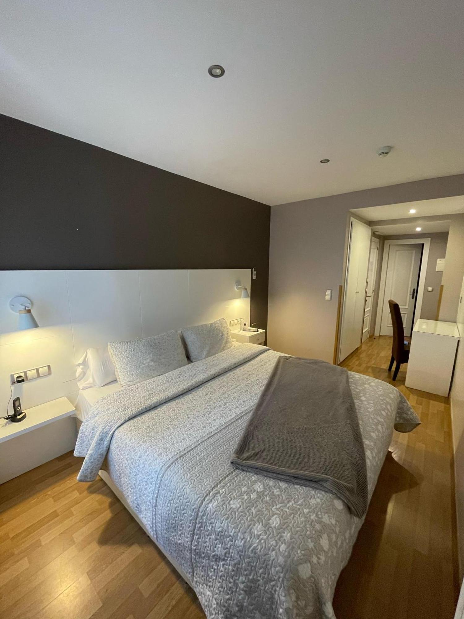 Hotel El Acebo Jaca Eksteriør bilde